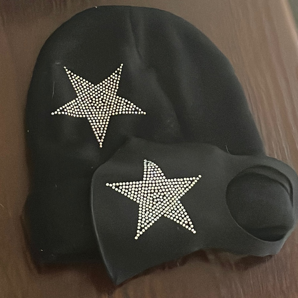 Facecover and beanie